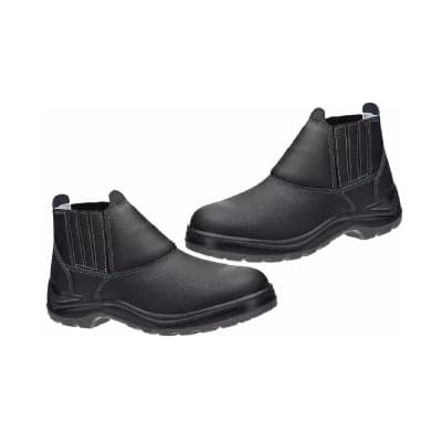 Botas e sapatos