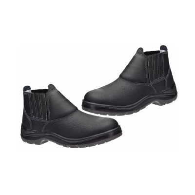 Botas e sapatos