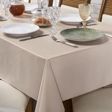 Toalha De Mesa PVC 2,50m x 1,40m Para Mesa 8 Lugares Lisa Térmica Impermeável Fácil de Limpar Avelã — Casa Scarpa